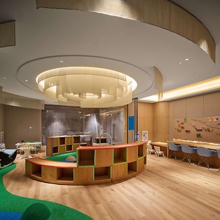 Hilton Lanzhou City Center Экстерьер фото