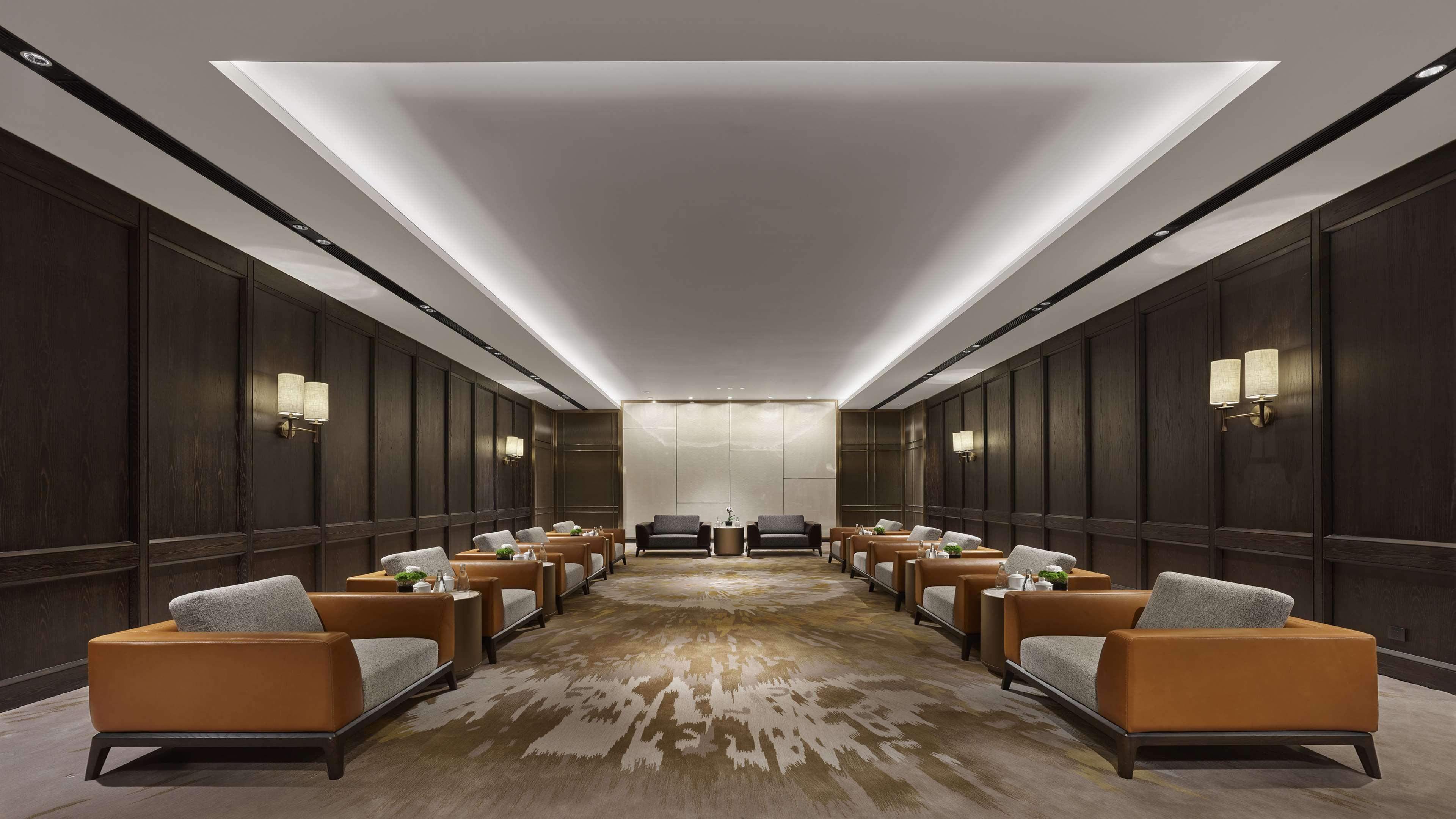 Hilton Lanzhou City Center Экстерьер фото