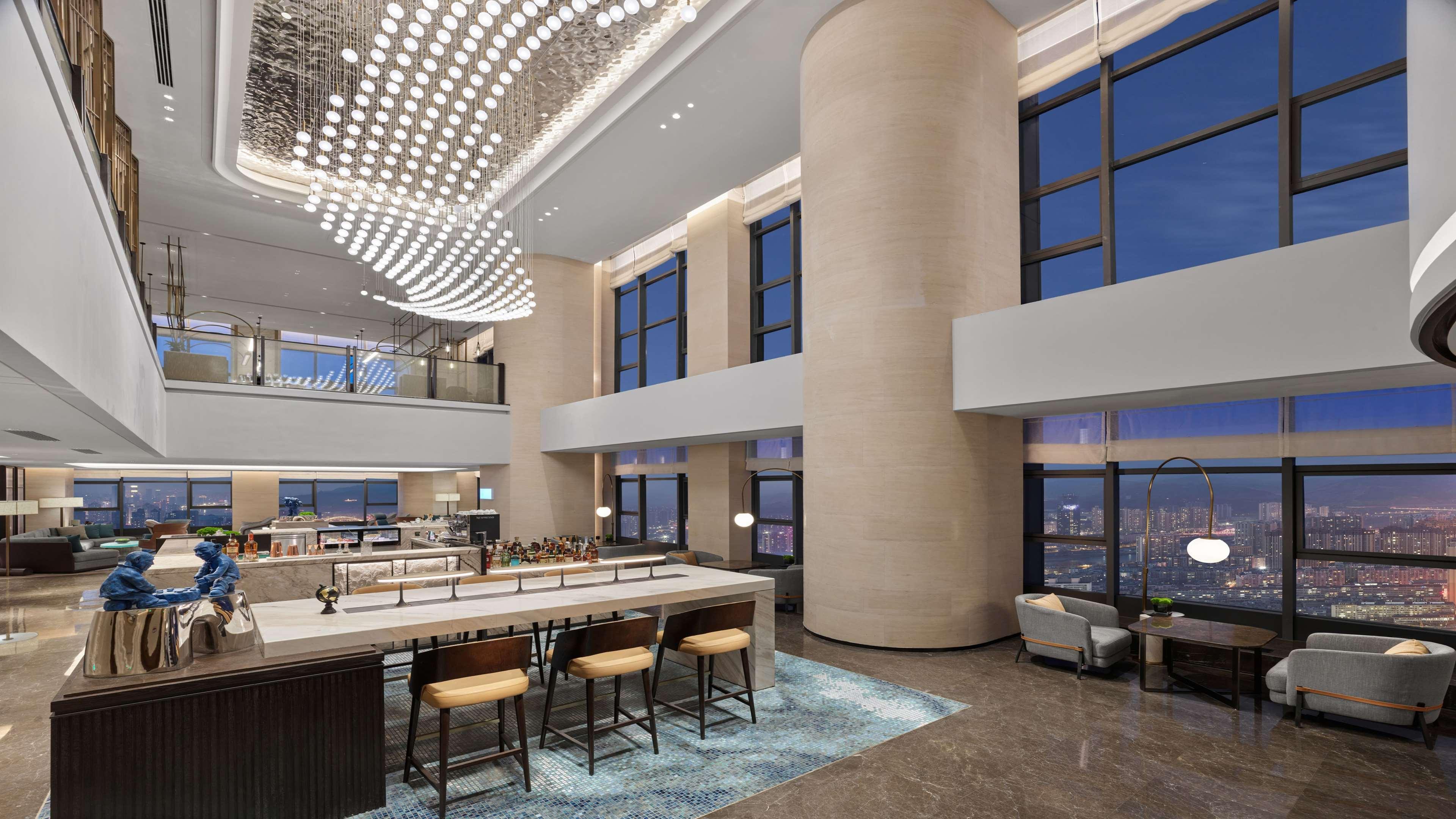 Hilton Lanzhou City Center Экстерьер фото