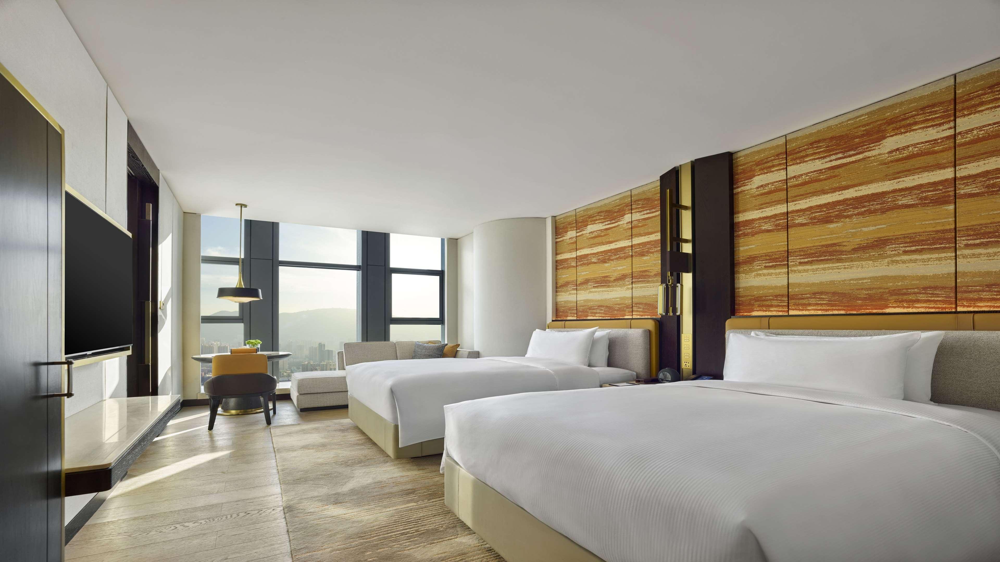 Hilton Lanzhou City Center Экстерьер фото
