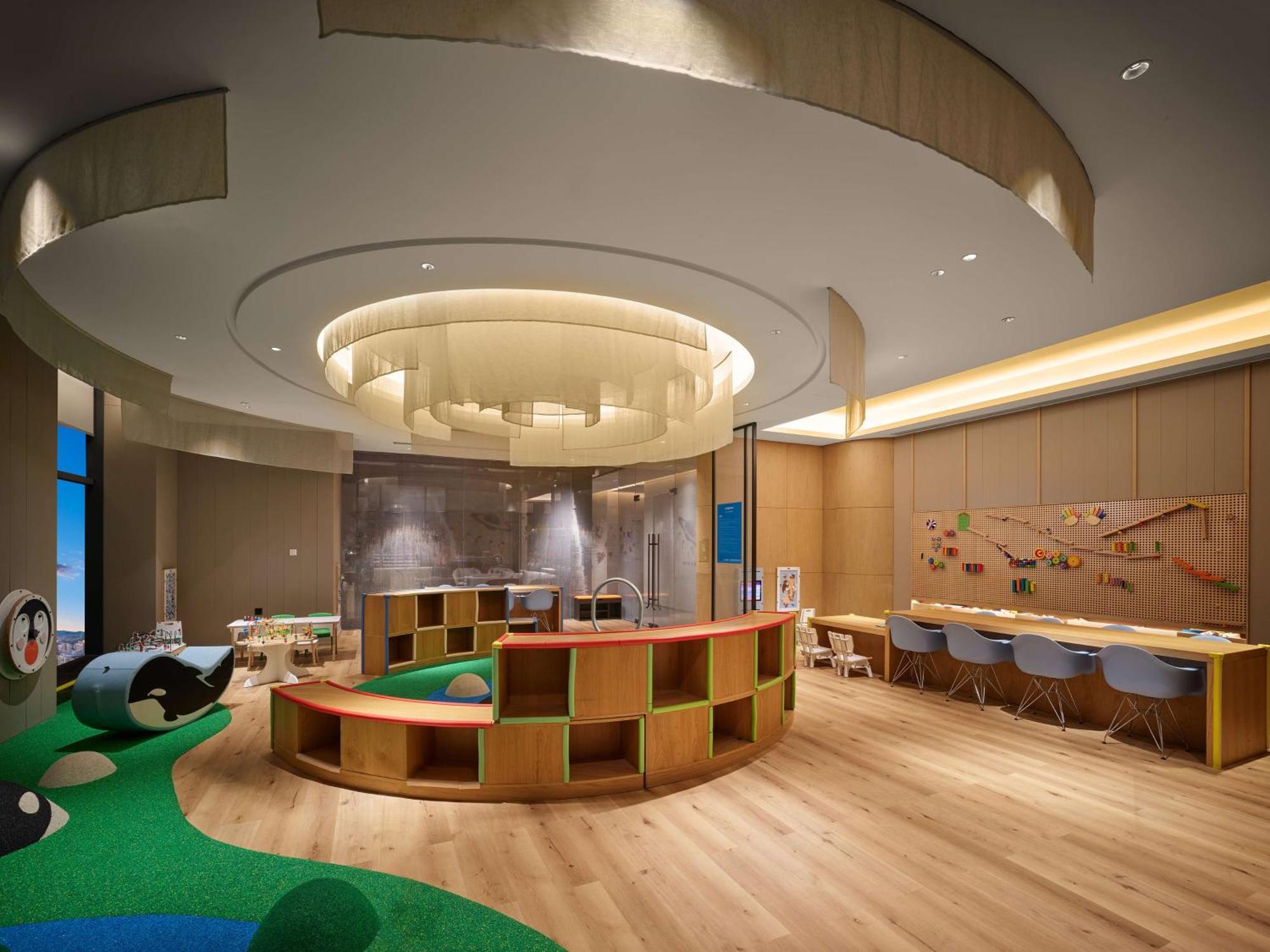 Hilton Lanzhou City Center Экстерьер фото